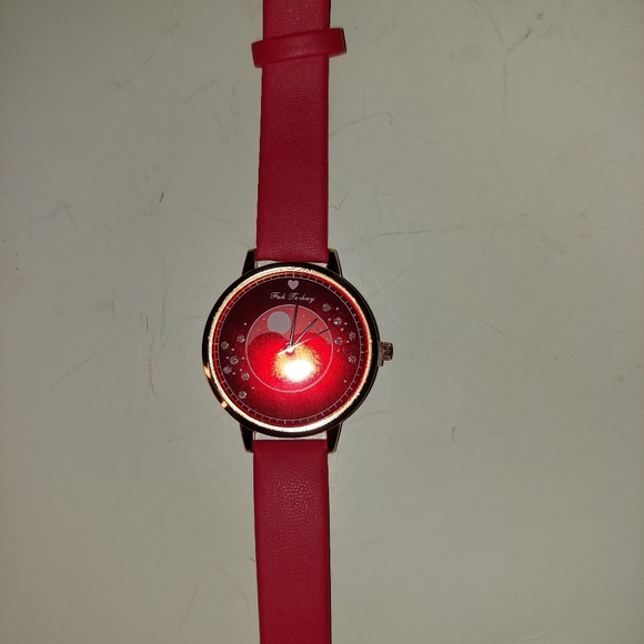 Red Faux Leather Strap Watch - Picture 8 of 11